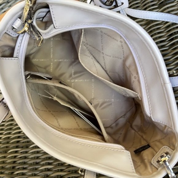 Michael Kors XSmall Carryall Convertible Top Zip Tote Lavender Mist - Picture 8 of 16